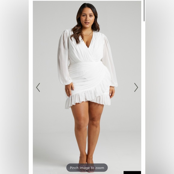 SHOWPO DRESS - Picture 4 of 5